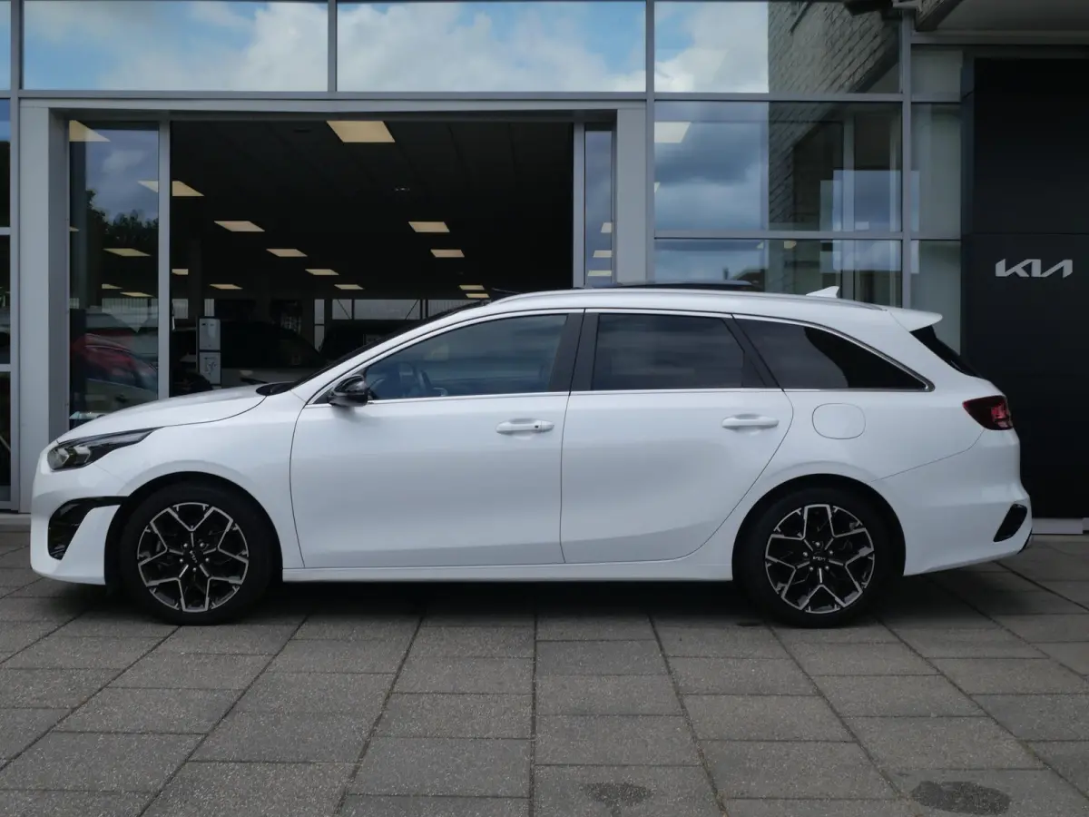 1.0 T-GDi GT-Line | LED | Carplay | Schuif-/Kanteldak | Clima | Camera | Navi | Camera