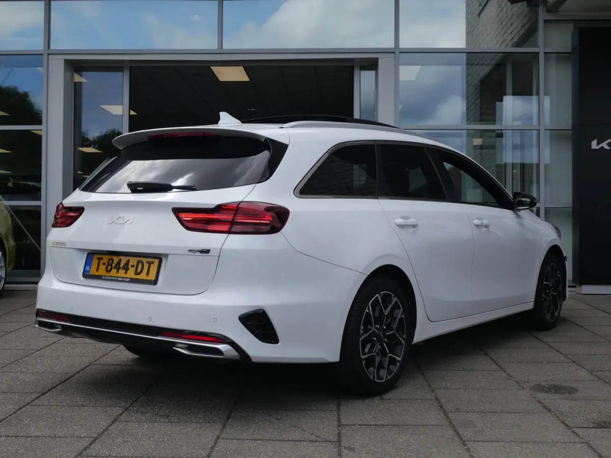 1.0 T-GDi GT-Line | LED | Carplay | Schuif-/Kanteldak | Clima | Camera | Navi | Camera