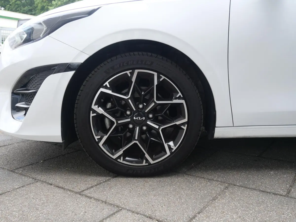 1.0 T-GDi GT-Line | LED | Carplay | Schuif-/Kanteldak | Clima | Camera | Navi | Camera