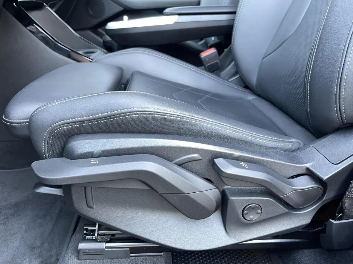 218i M-Pakket CAMERA|LEER|DODEHOEK|STOELVERWARMING|KEYLESS|LED KOPLAMPEN|CARPLAY|ELEKTRISCHE KOFFERKLEP
