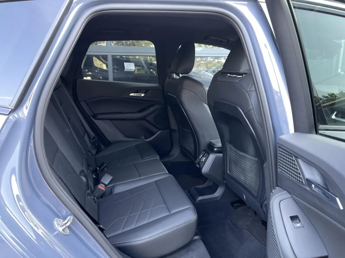 218i M-Pakket CAMERA|LEER|DODEHOEK|STOELVERWARMING|KEYLESS|LED KOPLAMPEN|CARPLAY|ELEKTRISCHE KOFFERKLEP