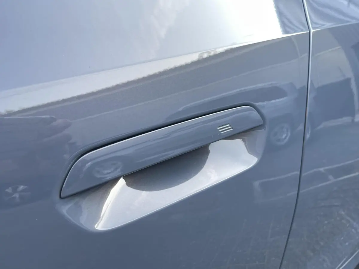 218i M-Pakket CAMERA|LEER|DODEHOEK|STOELVERWARMING|KEYLESS|LED KOPLAMPEN|CARPLAY|ELEKTRISCHE KOFFERKLEP