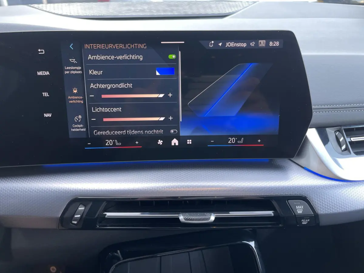 218i M-Pakket CAMERA|LEER|DODEHOEK|STOELVERWARMING|KEYLESS|LED KOPLAMPEN|CARPLAY|ELEKTRISCHE KOFFERKLEP