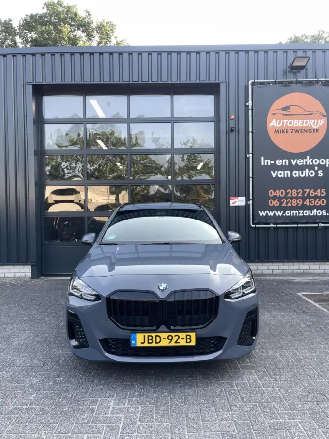 218i M-Pakket CAMERA|LEER|DODEHOEK|STOELVERWARMING|KEYLESS|LED KOPLAMPEN|CARPLAY|ELEKTRISCHE KOFFERKLEP