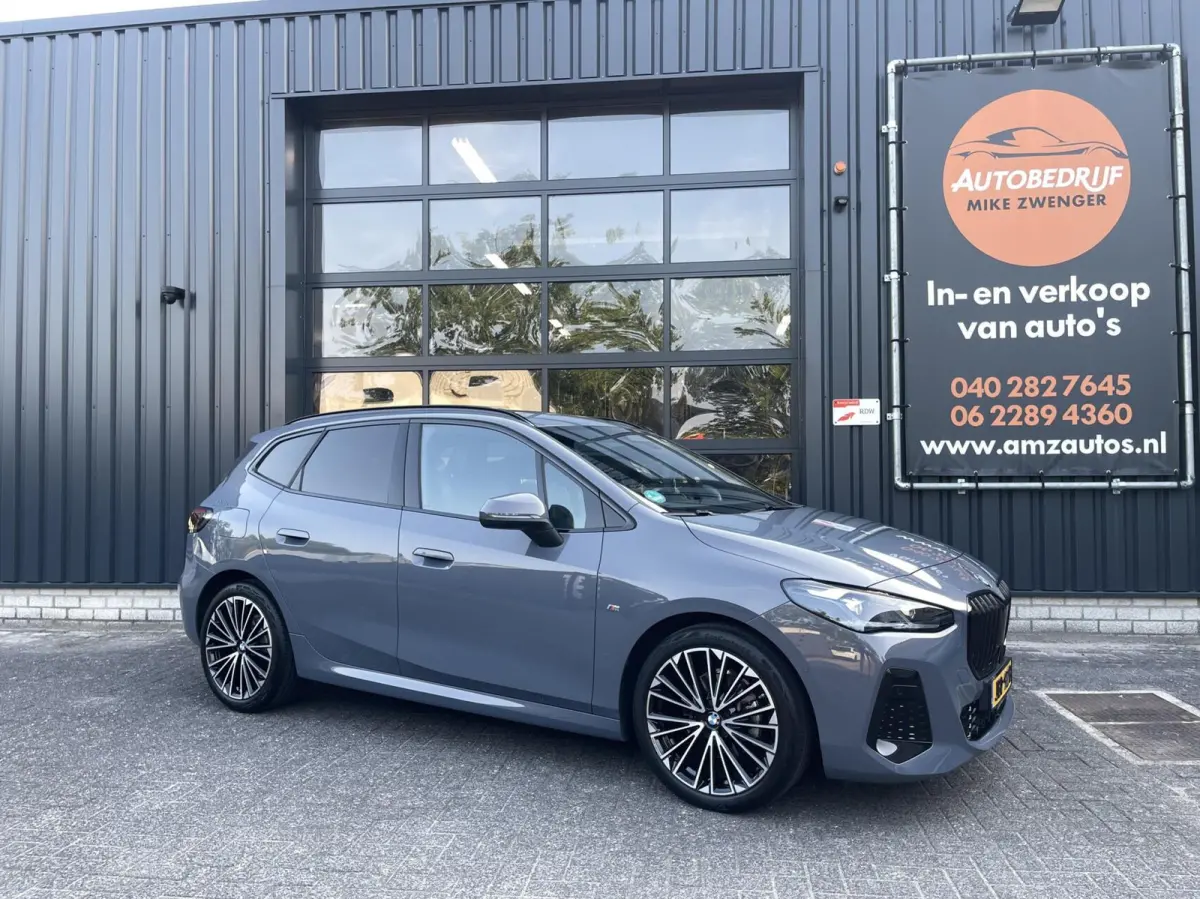218i M-Pakket CAMERA|LEER|DODEHOEK|STOELVERWARMING|KEYLESS|LED KOPLAMPEN|CARPLAY|ELEKTRISCHE KOFFERKLEP