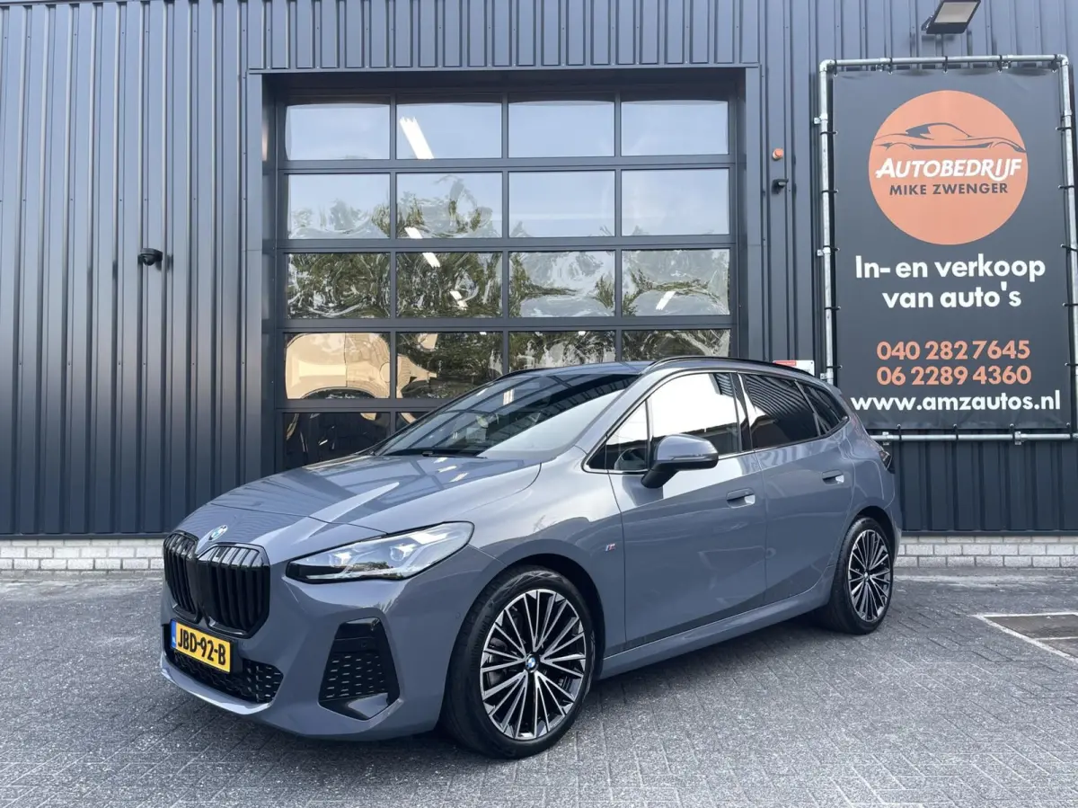 218i M-Pakket CAMERA|LEER|DODEHOEK|STOELVERWARMING|KEYLESS|LED KOPLAMPEN|CARPLAY|ELEKTRISCHE KOFFERKLEP