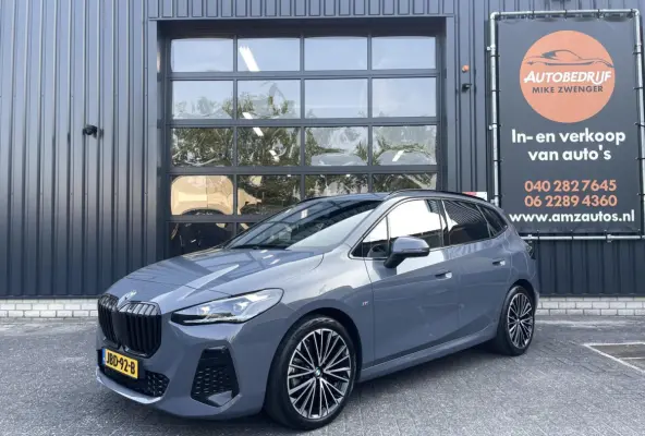 218i M-Pakket CAMERA|LEER|DODEHOEK|STOELVERWARMING|KEYLESS|LED KOPLAMPEN|CARPLAY|ELEKTRISCHE KOFFERKLEP