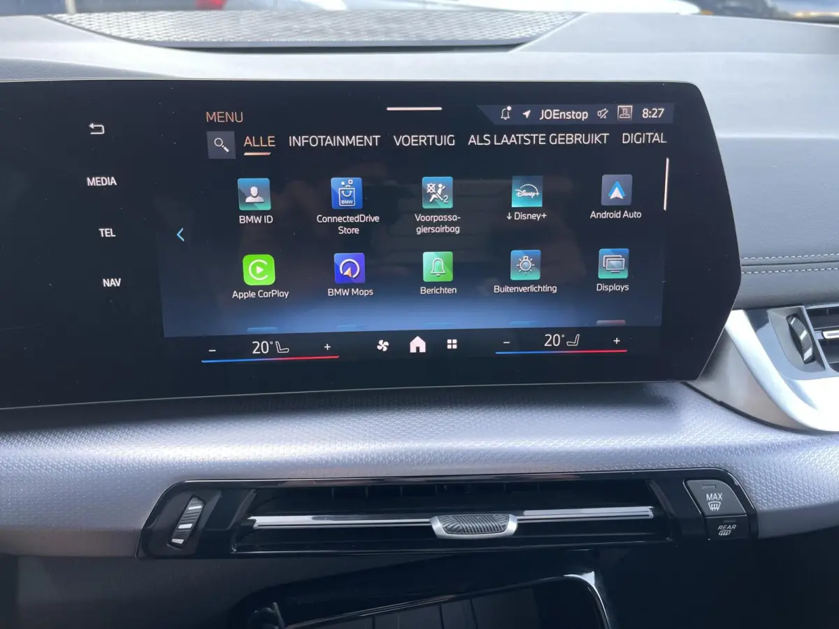 218i M-Pakket CAMERA|LEER|DODEHOEK|STOELVERWARMING|KEYLESS|LED KOPLAMPEN|CARPLAY|ELEKTRISCHE KOFFERKLEP