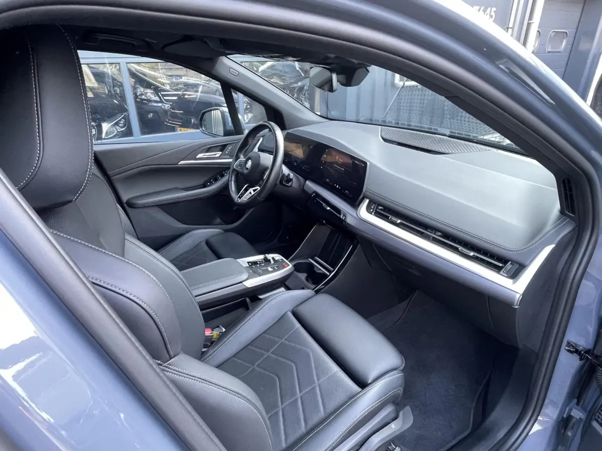 218i M-Pakket CAMERA|LEER|DODEHOEK|STOELVERWARMING|KEYLESS|LED KOPLAMPEN|CARPLAY|ELEKTRISCHE KOFFERKLEP