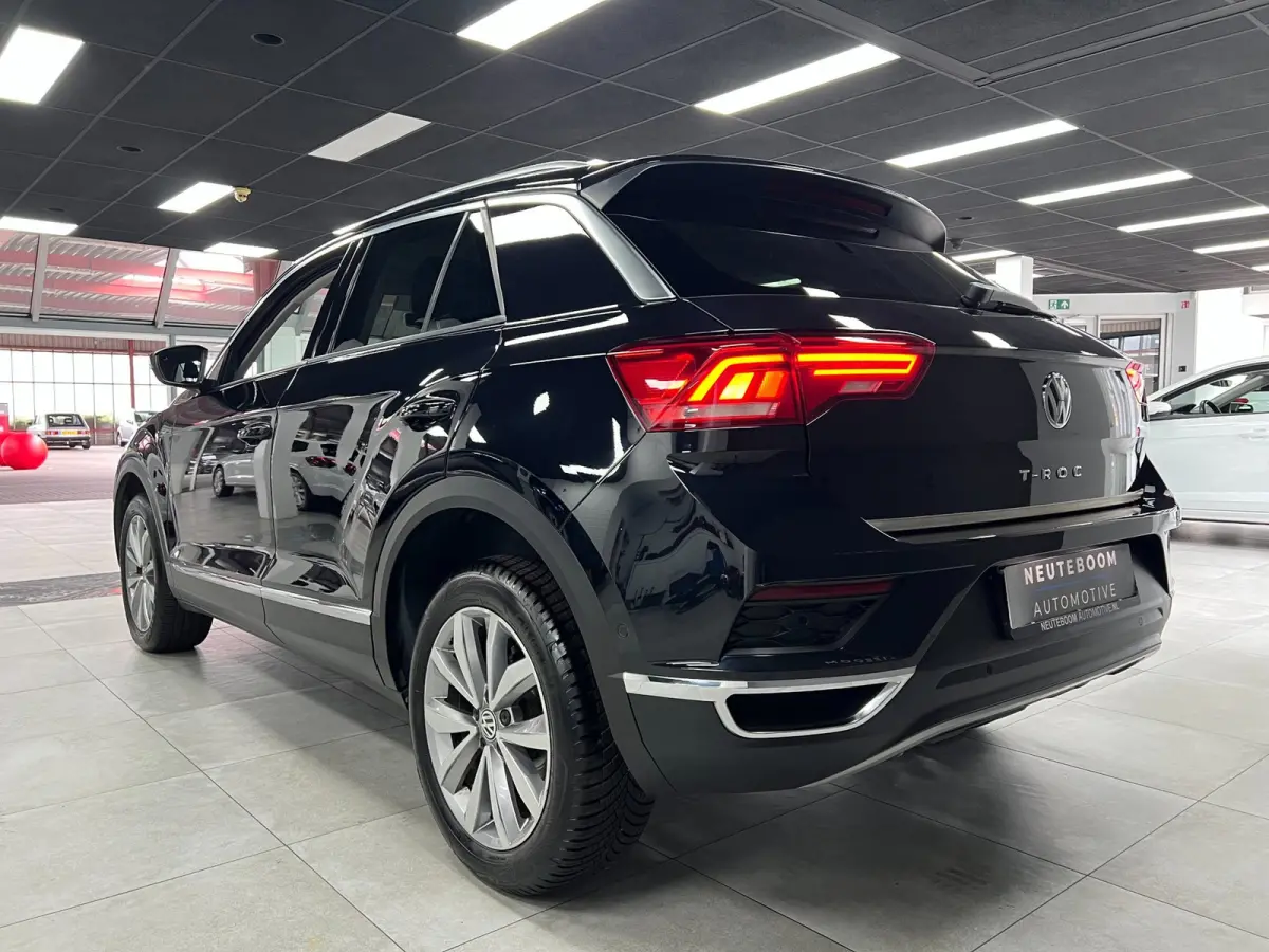 1.0 TSI | ACC | PDC | Camera | Elektr.koffer