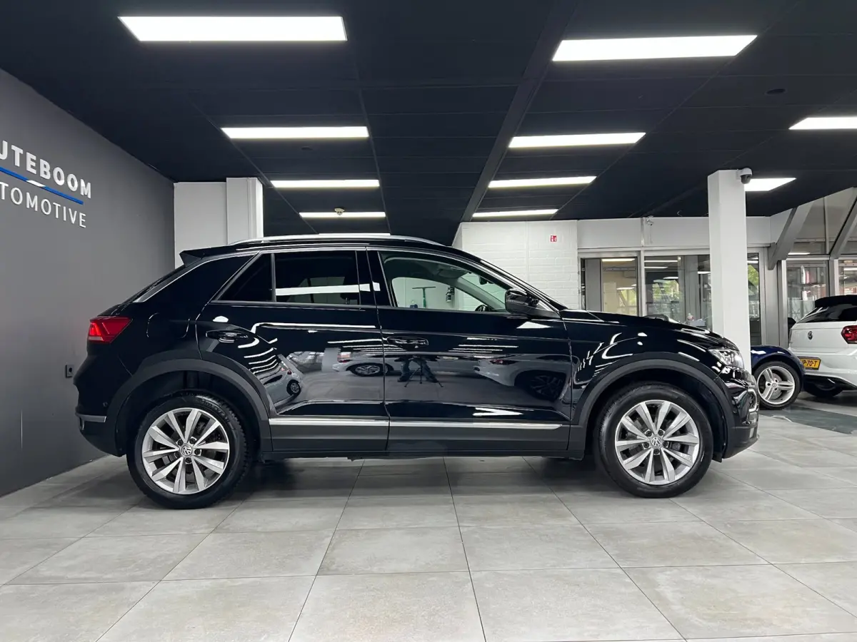 1.0 TSI | ACC | PDC | Camera | Elektr.koffer