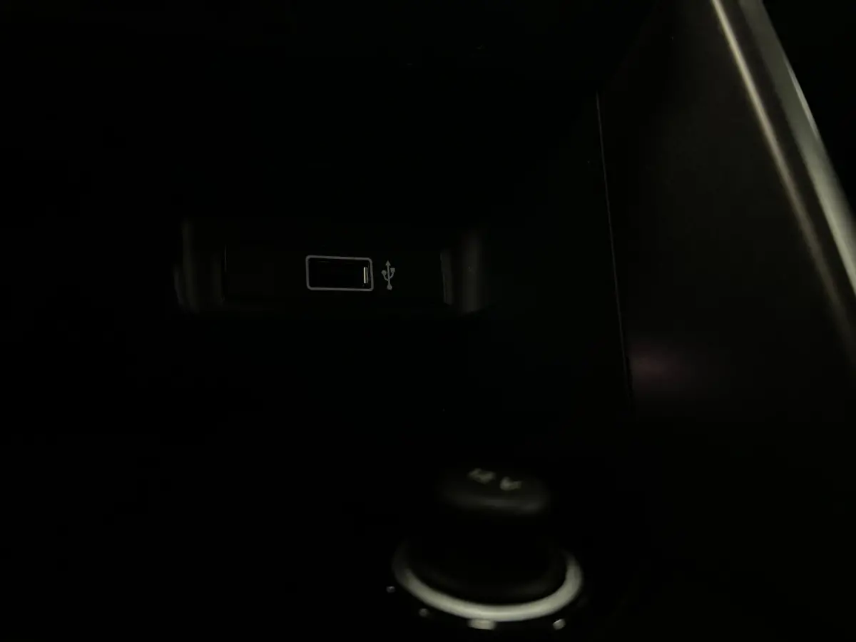 1.0 TSI | ACC | PDC | Camera | Elektr.koffer