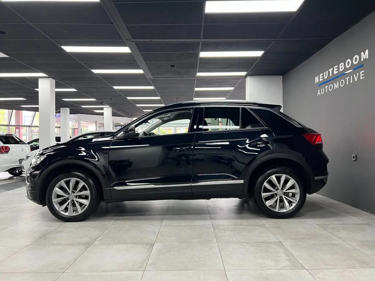 1.0 TSI | ACC | PDC | Camera | Elektr.koffer