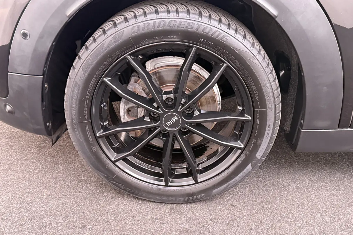 1.5 Aut. One Business Climate Keyless Entry Park.sens LED