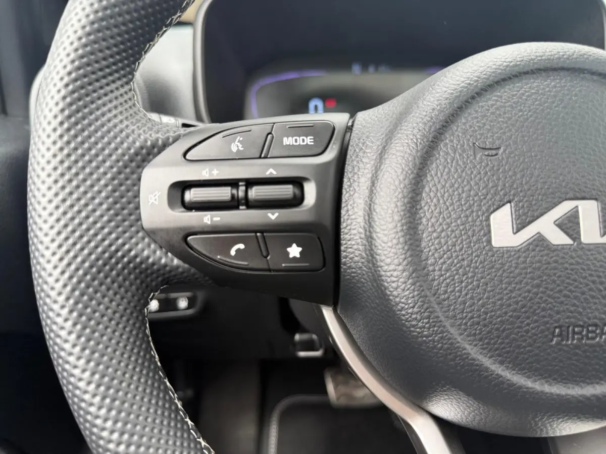1.0 DPI GT-Line | AUTOMAAT | Climate Control | Cruise Control | Camera | Navigatie | Stoelverwarming | Stuurverwarming | Bluetooth | Apple Carplay/Android Auto |