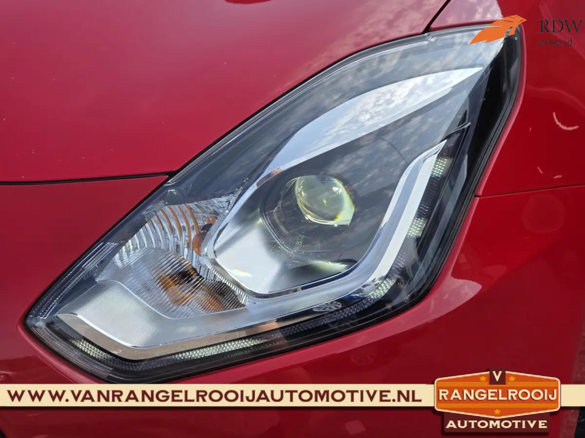 1.2 Select Smart Hybrid, airco, ACC, LED kopl., camera