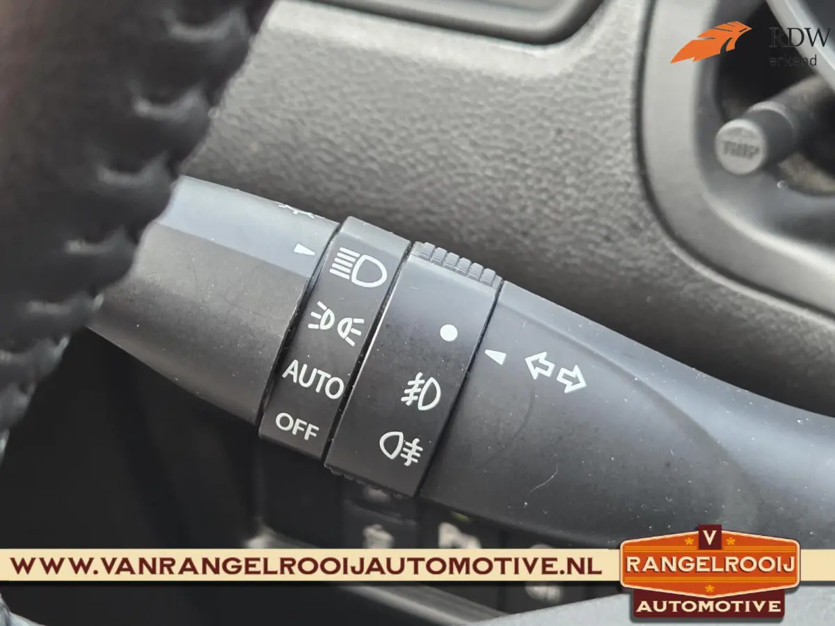 1.2 Select Smart Hybrid, airco, ACC, LED kopl., camera