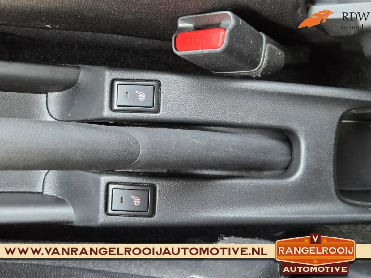 1.2 Select Smart Hybrid, airco, ACC, LED kopl., camera