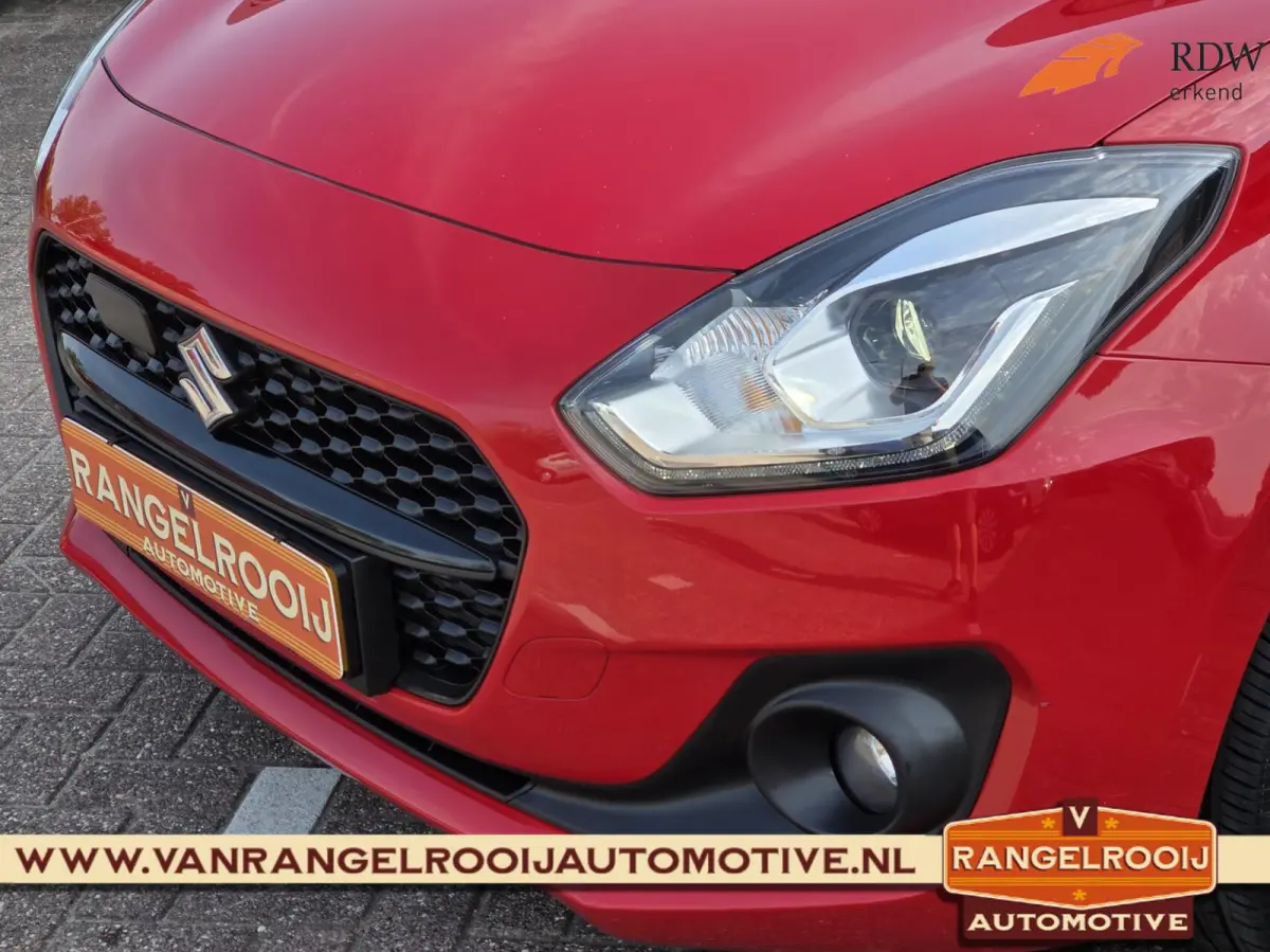 1.2 Select Smart Hybrid, airco, ACC, LED kopl., camera