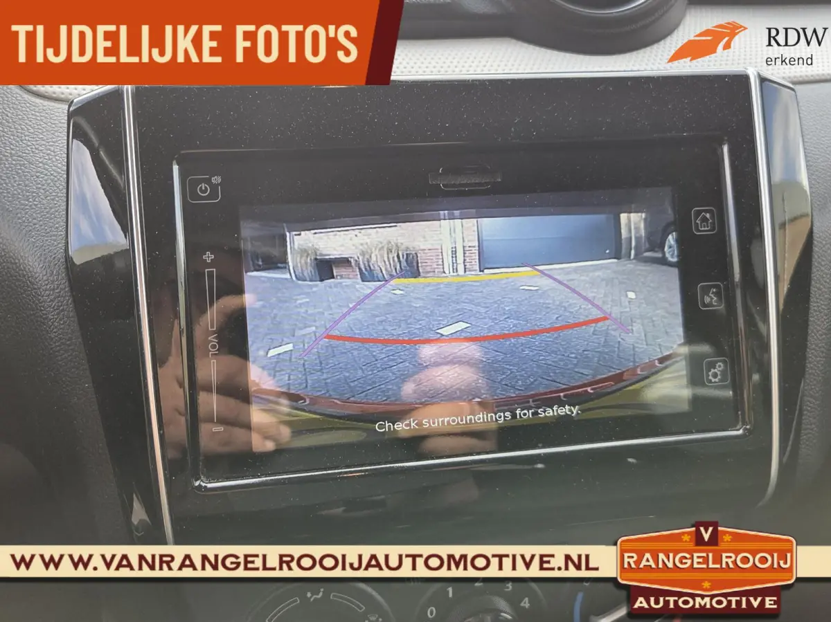 1.2 Select Smart Hybrid, airco, ACC, LED kopl., camera