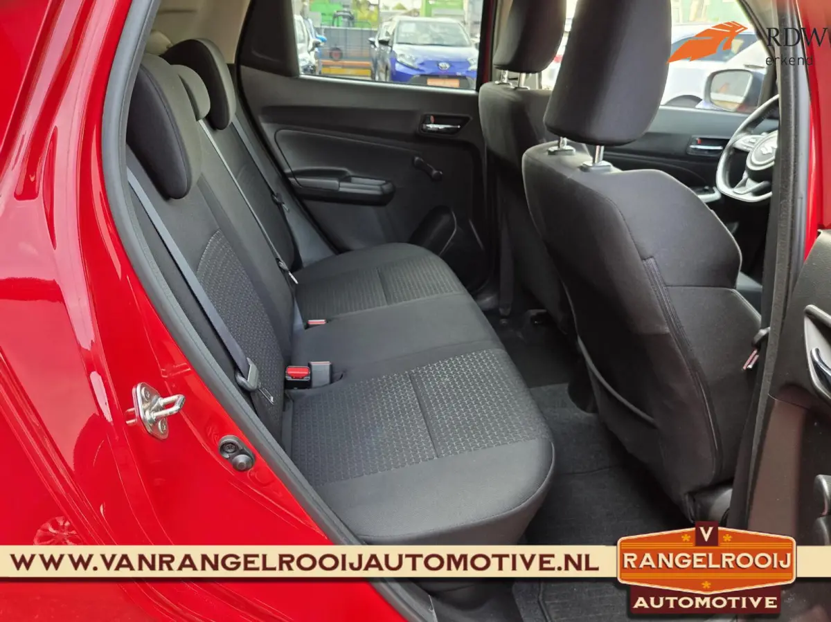 1.2 Select Smart Hybrid, airco, ACC, LED kopl., camera