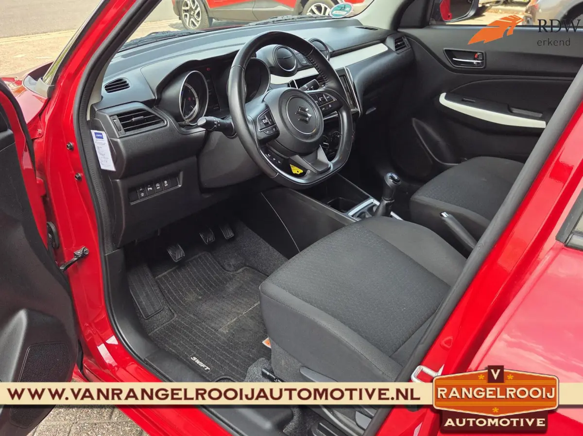 1.2 Select Smart Hybrid, airco, ACC, LED kopl., camera