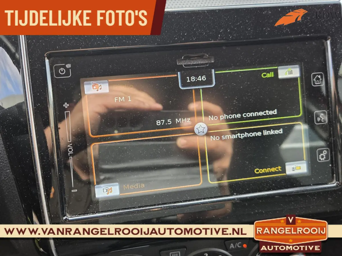 1.2 Select Smart Hybrid, airco, ACC, LED kopl., camera