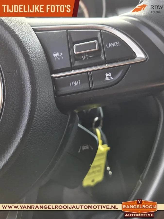 1.2 Select Smart Hybrid, airco, ACC, LED kopl., camera