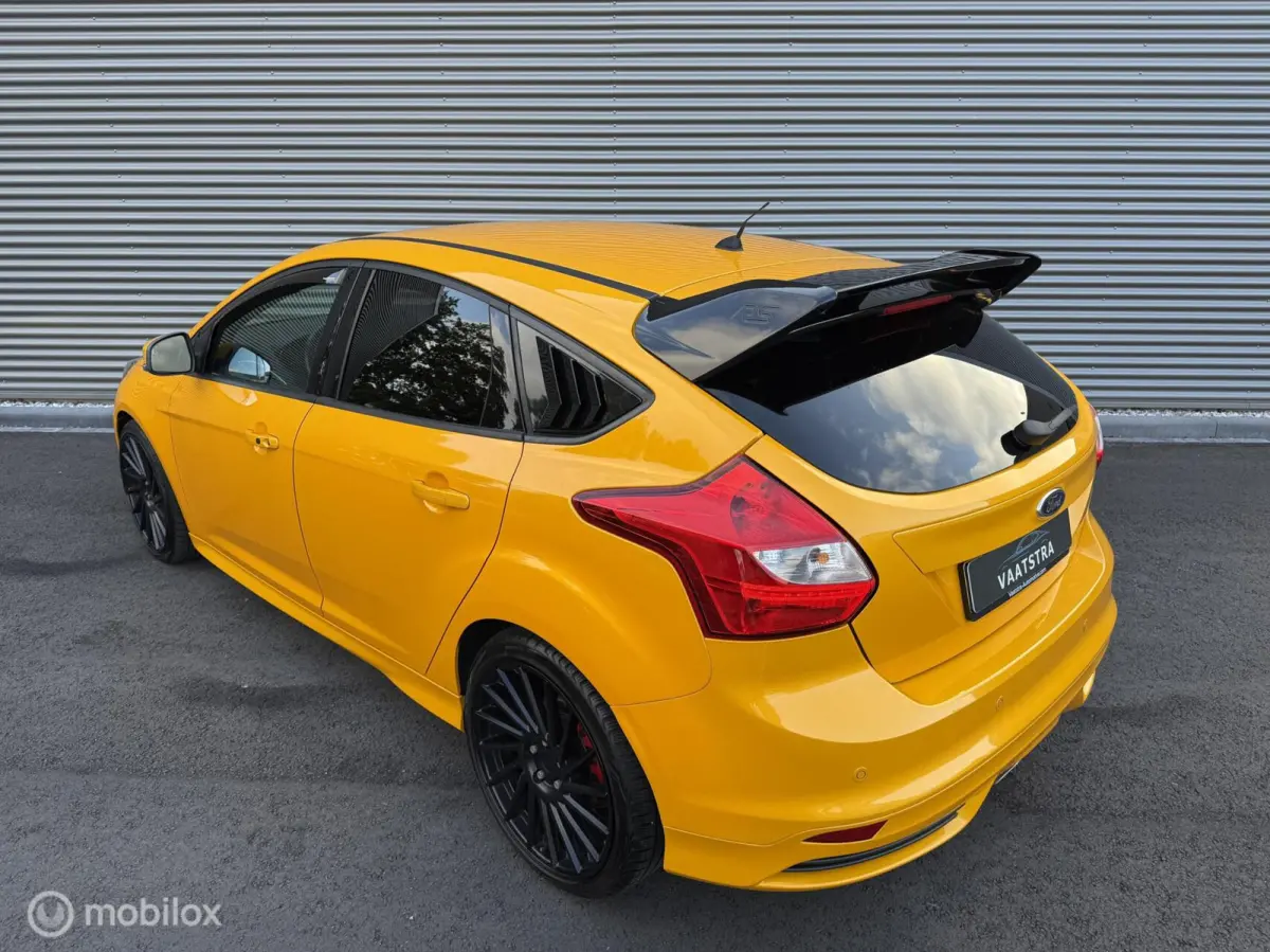 2.0 EcoBoost ST-3 300PK | Mountune | Maxton | Sony | Blind spot | Recaro | Winterpack | Camera | Stoelverwarming | Bomvol!