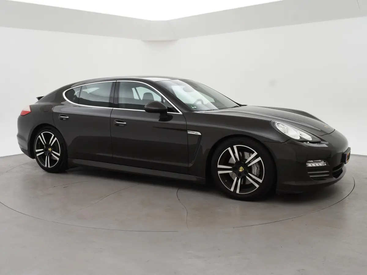4.8 4S 400 PK AUT. *NIEUWE PDK* 4WD + CARPLAY | SPORT CHRONO PLUS | CAMERA | STOELVERW. V+A | ORIG. NL