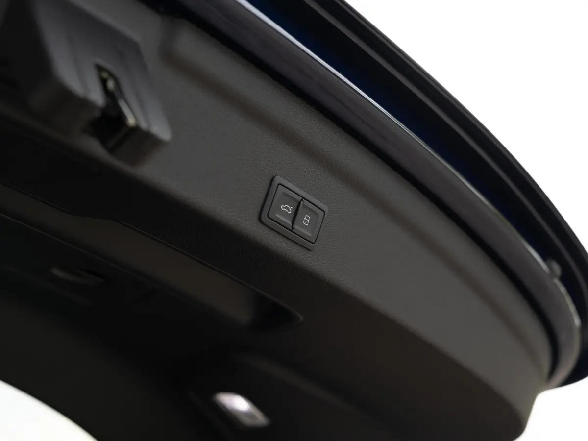 35 TFSI Design Selection|Keyless|20inch|1e eig