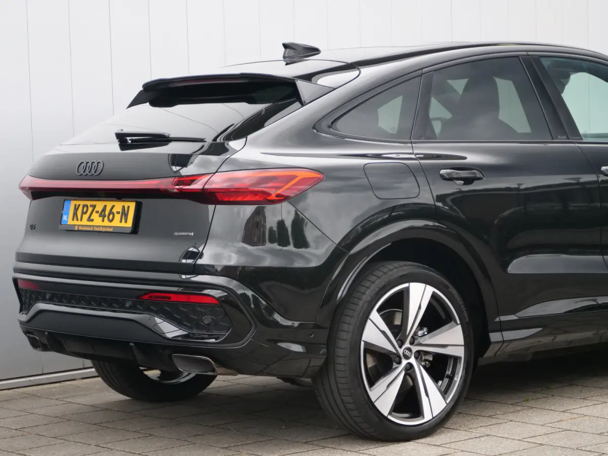 2.0 TFSI 299Pk e-hybrid quattro S edition Apple Carplay / Pano-dak / Adaptive Cruise / 360 Camera