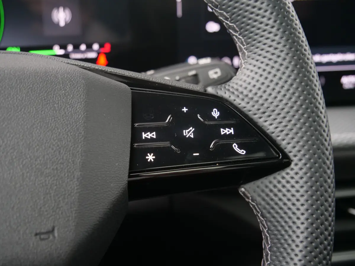 2.0 TFSI 299Pk e-hybrid quattro S edition Apple Carplay / Pano-dak / Adaptive Cruise / 360 Camera