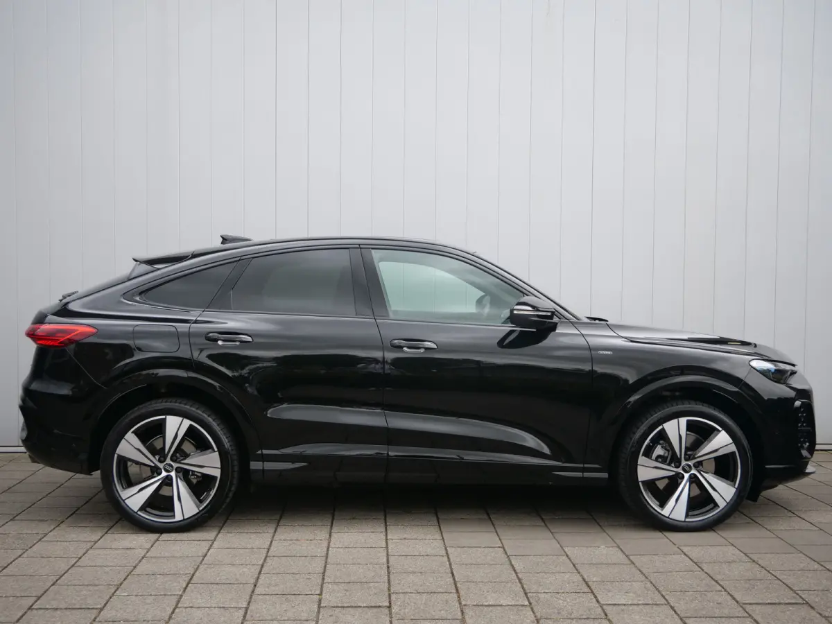 2.0 TFSI 299Pk e-hybrid quattro S edition Apple Carplay / Pano-dak / Adaptive Cruise / 360 Camera