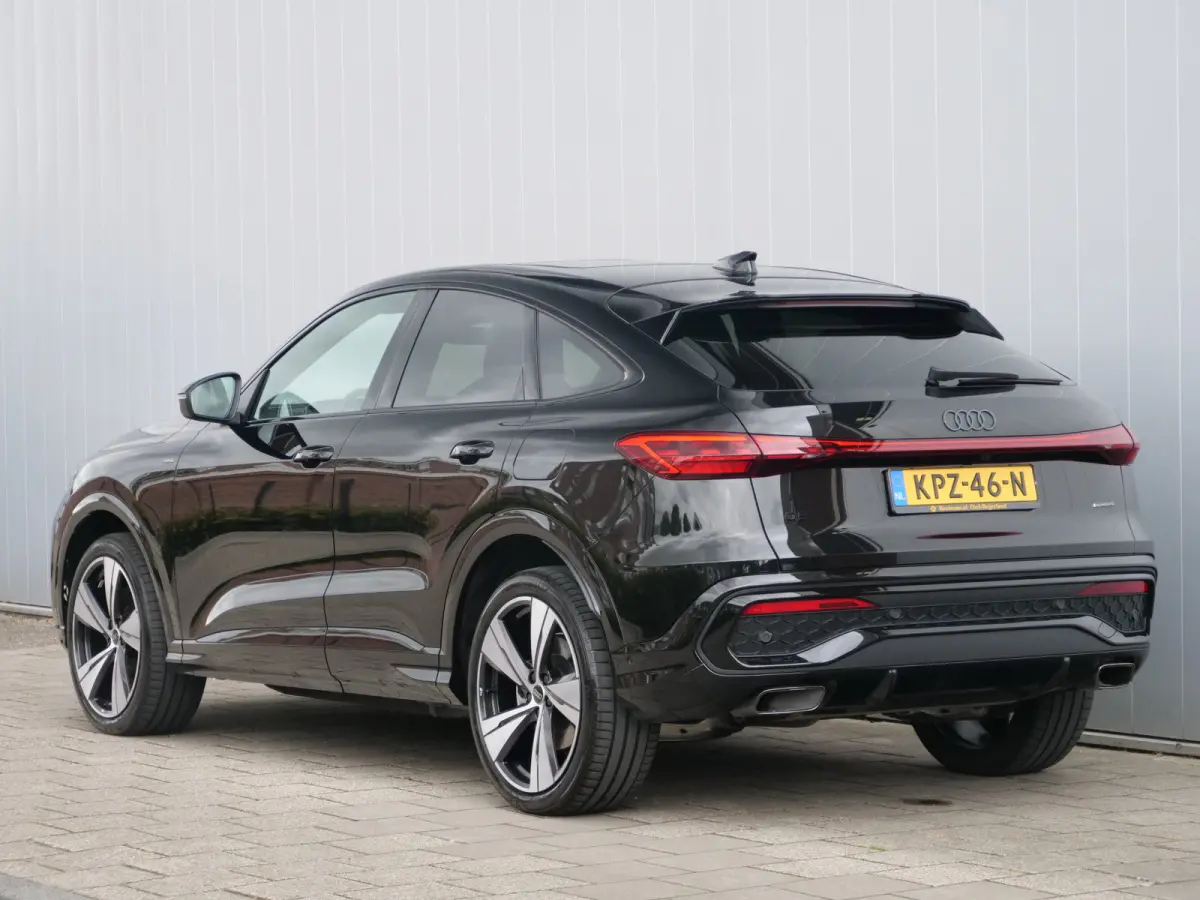 2.0 TFSI 299Pk e-hybrid quattro S edition Apple Carplay / Pano-dak / Adaptive Cruise / 360 Camera