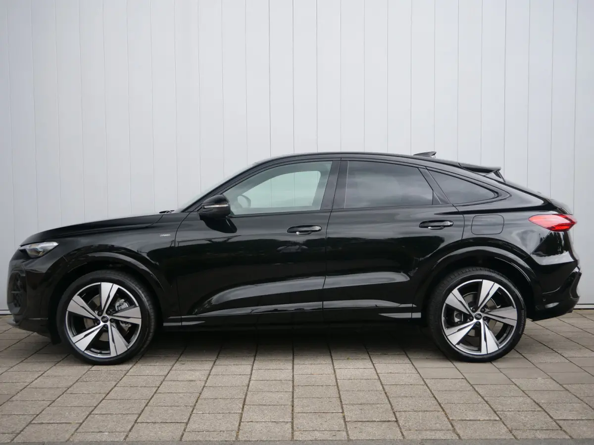 2.0 TFSI 299Pk e-hybrid quattro S edition Apple Carplay / Pano-dak / Adaptive Cruise / 360 Camera