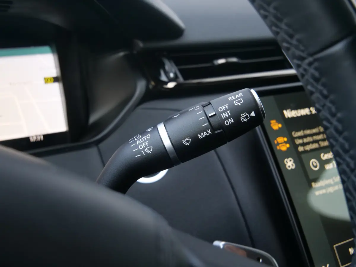 2.0 P400e AWD Dynamic HSE PHEV 404Pk Apple Carplay / Pano-dak / Winterpakket / Adaptive Cruise
