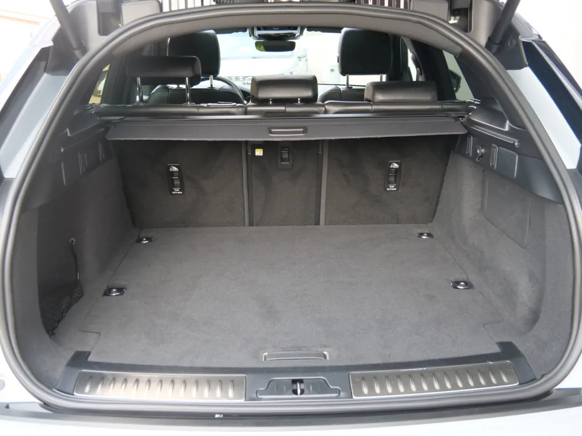 2.0 P400e AWD Dynamic HSE PHEV 404Pk Apple Carplay / Pano-dak / Winterpakket / Adaptive Cruise