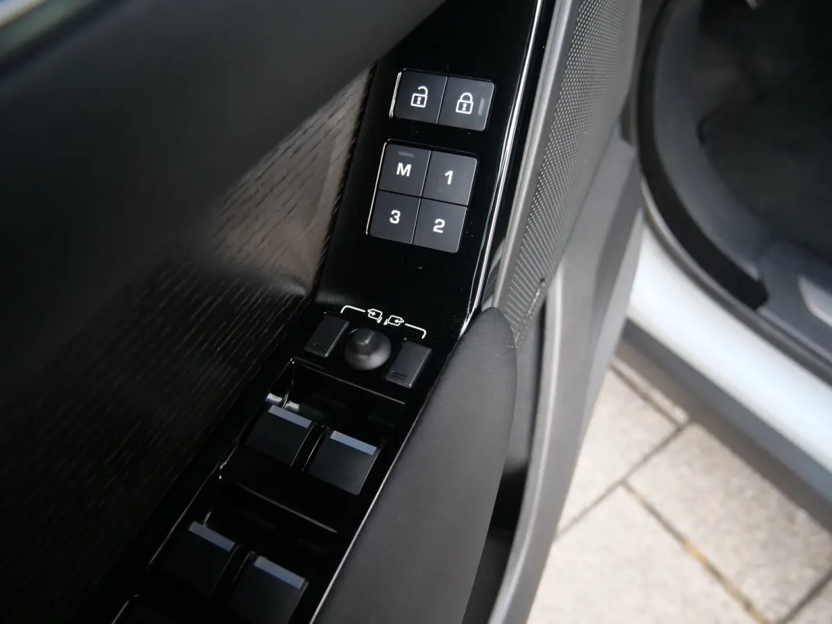 2.0 P400e AWD Dynamic HSE PHEV 404Pk Apple Carplay / Pano-dak / Winterpakket / Adaptive Cruise