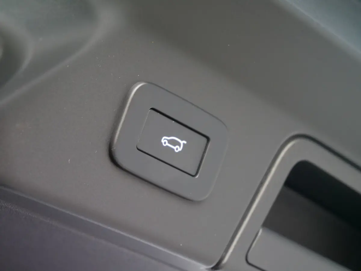 2.0 P400e AWD Dynamic HSE PHEV 404Pk Apple Carplay / Pano-dak / Winterpakket / Adaptive Cruise