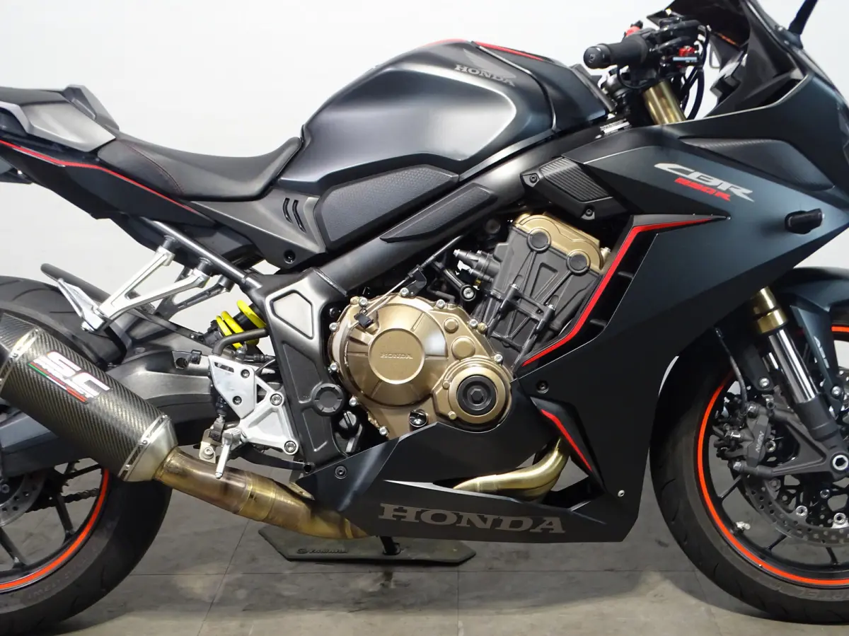 CBR 650 R