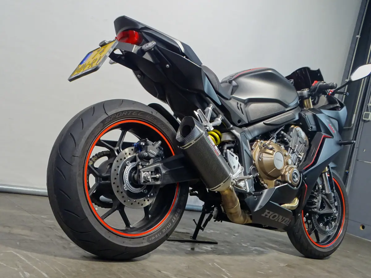 CBR 650 R