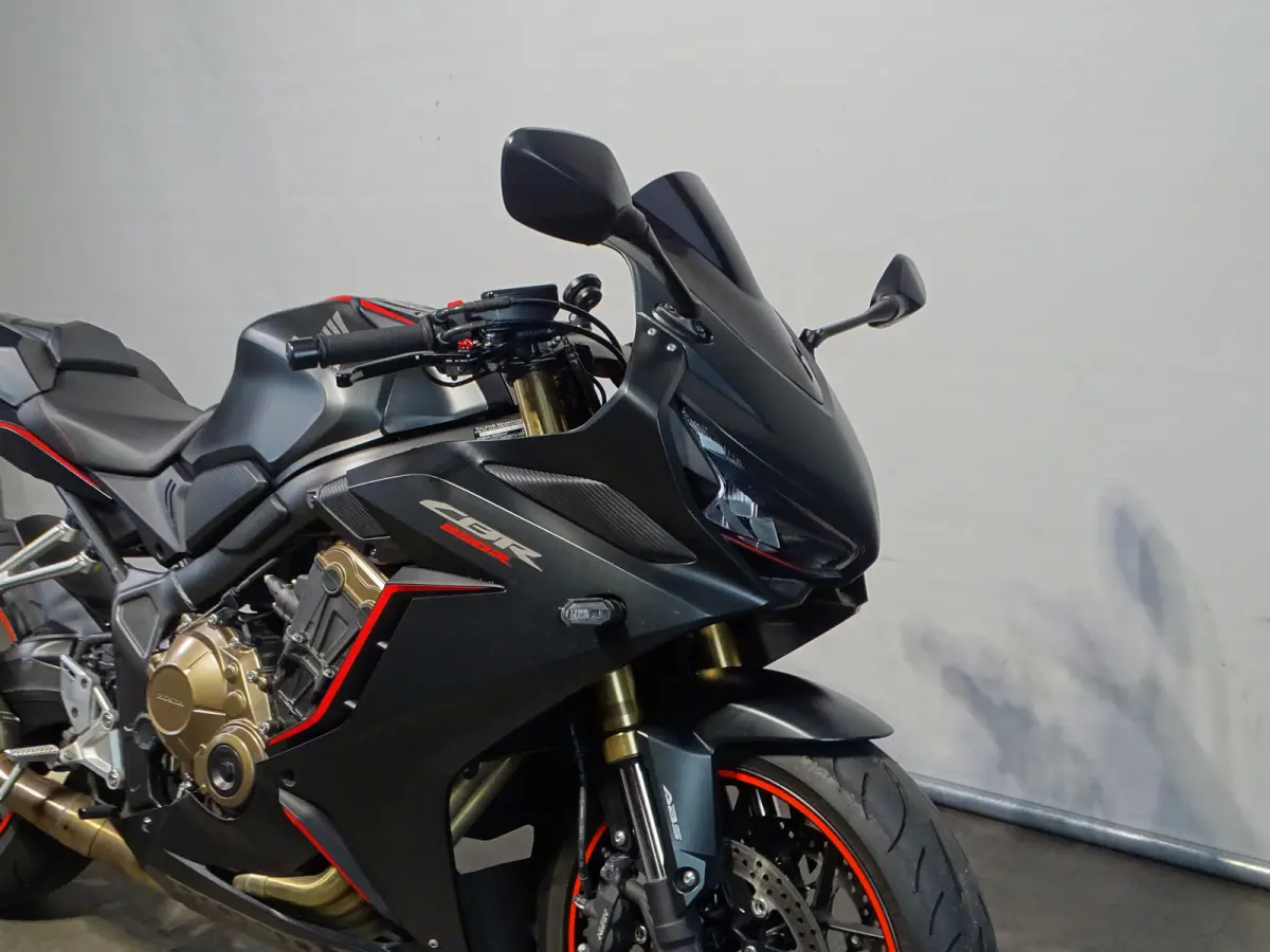 CBR 650 R