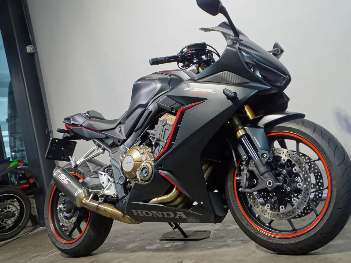 CBR 650 R