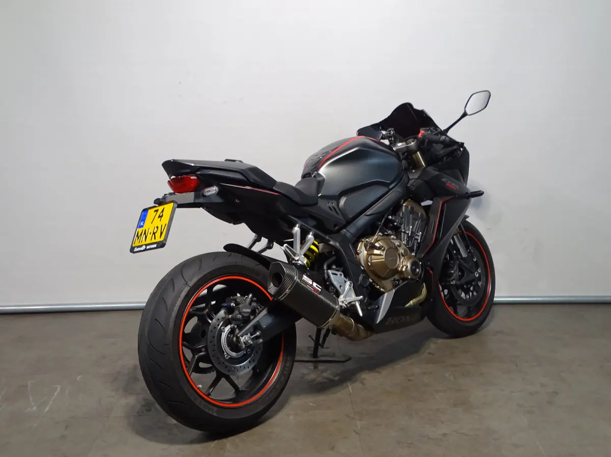 CBR 650 R