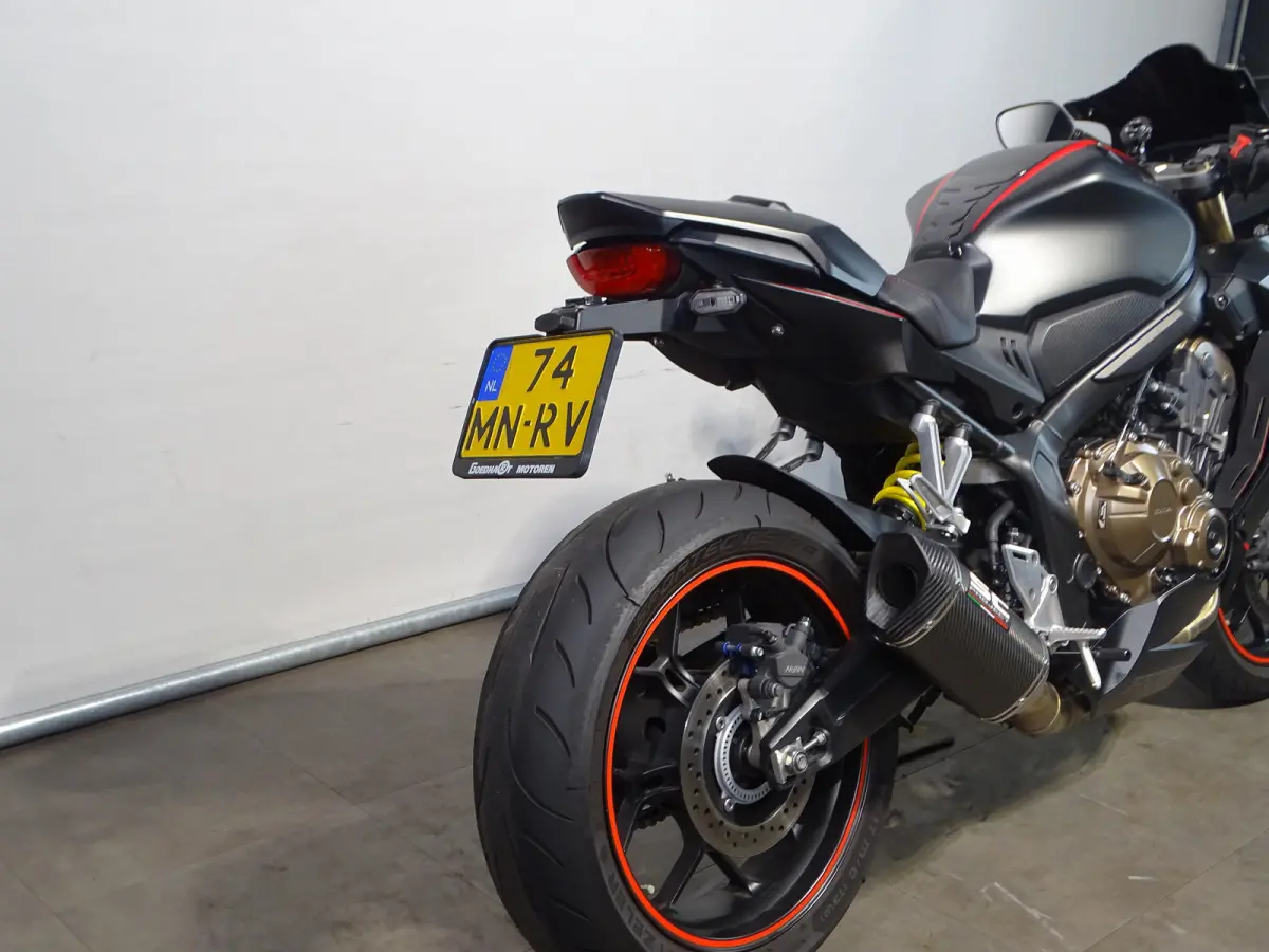 CBR 650 R