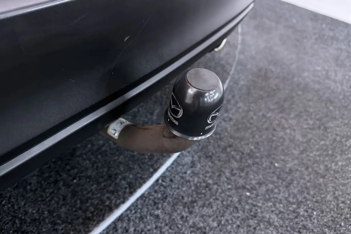 2.0 SkyActiv-G 120 GT-M (TREKHAAK, CAMERA, STOEL/STUURVERWARMING, NAVIGATIE, SENSOREN, TREKHAAK, CRUISE ADAPTIEF)