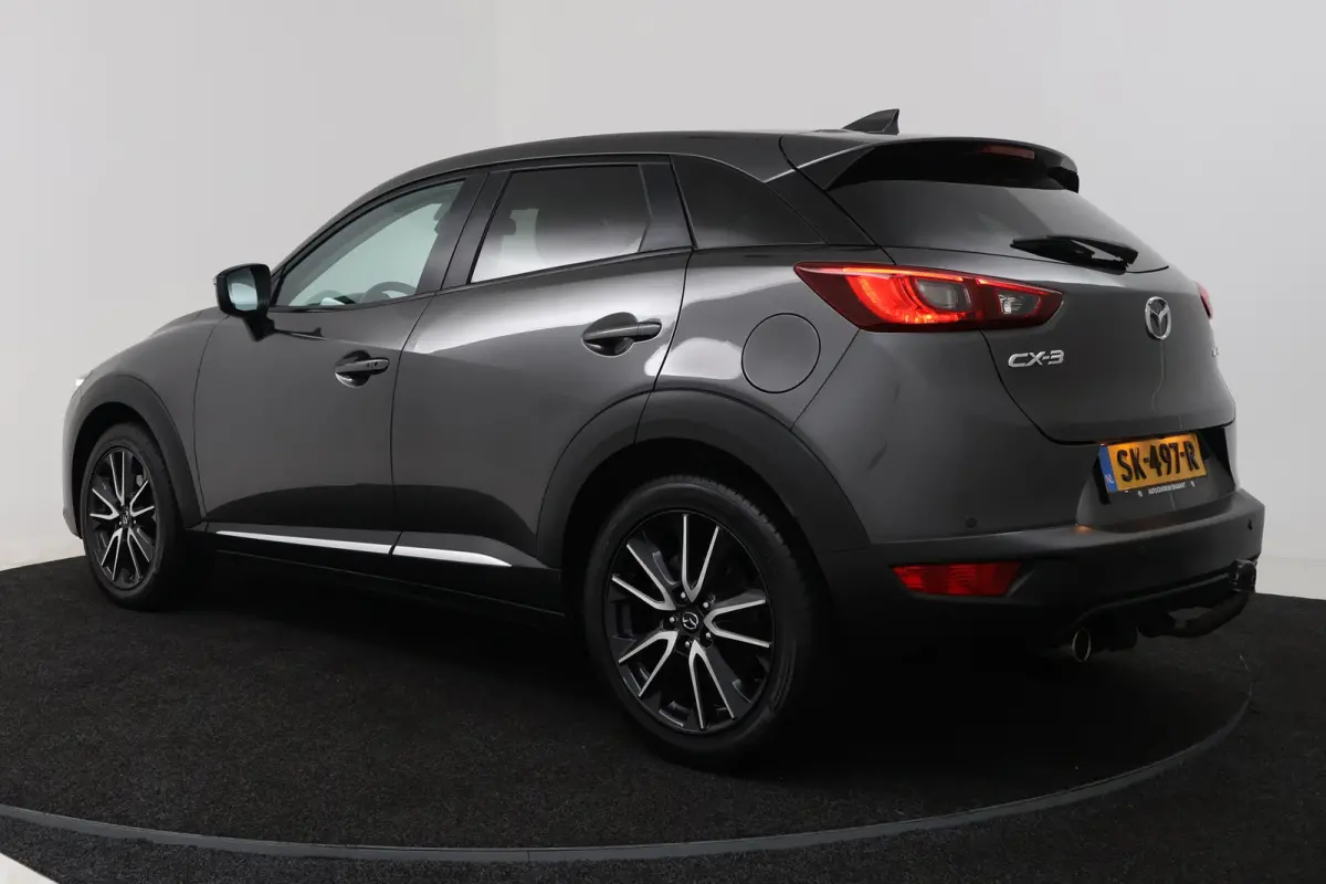 2.0 SkyActiv-G 120 GT-M (TREKHAAK, CAMERA, STOEL/STUURVERWARMING, NAVIGATIE, SENSOREN, TREKHAAK, CRUISE ADAPTIEF)