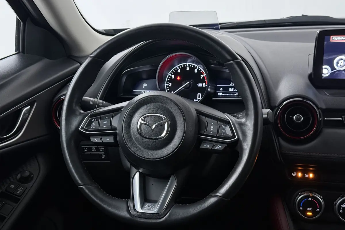 2.0 SkyActiv-G 120 GT-M (TREKHAAK, CAMERA, STOEL/STUURVERWARMING, NAVIGATIE, SENSOREN, TREKHAAK, CRUISE ADAPTIEF)