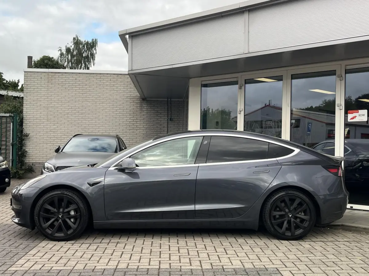 Long Range AWD 75 kWh 358PK AUTOPILOT+PANO